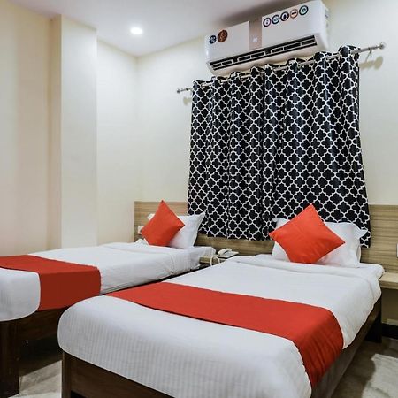 The Elite Inn Visakhapatnam Exterior photo