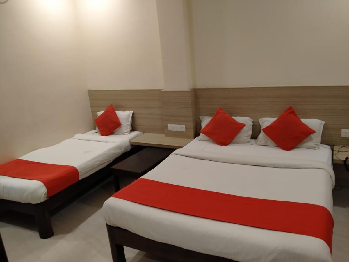 The Elite Inn Visakhapatnam Exterior photo