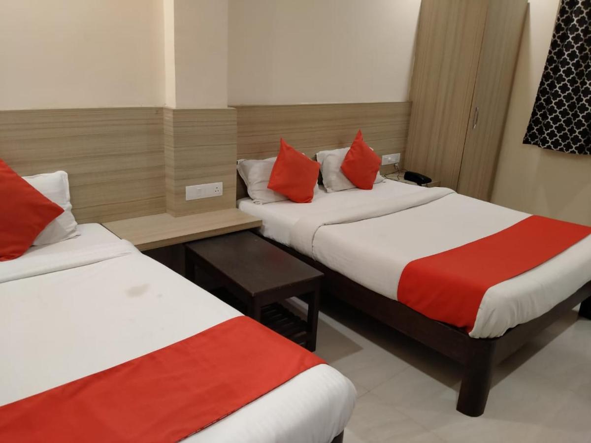 The Elite Inn Visakhapatnam Exterior photo